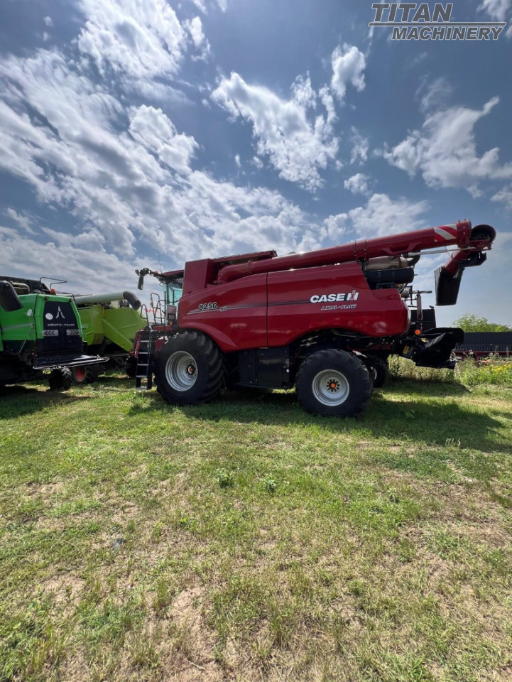 CASE IH AXIAL-FLOW 8250 AFS HARVEST COMMAND #10313