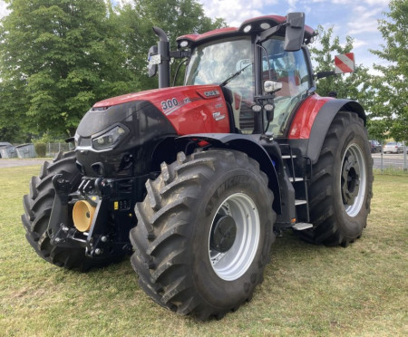 CASE IH Optum 300 CVX Drive 10120