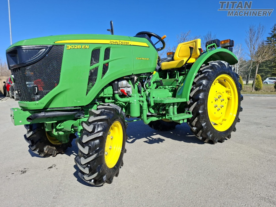 JOHN DEERE John Deere 3028EN #TMR10581