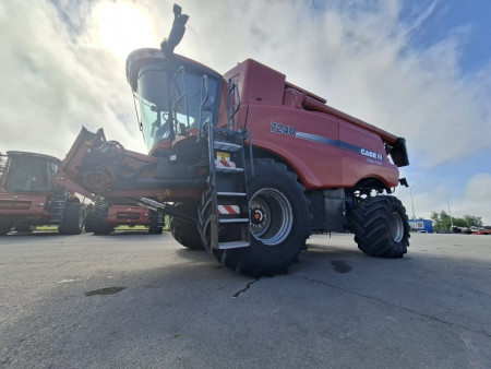  Axial-Flow 7240 cu heder de 7,3 m si carucior TMR10571