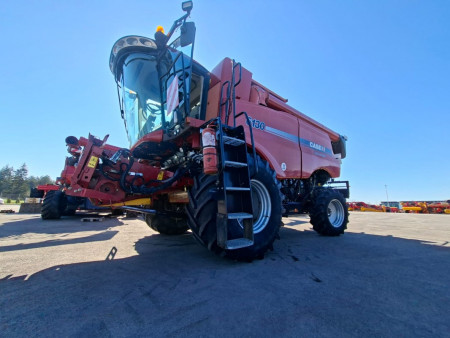 CASE IH 6130 și Heder de 7,6 m si cărucior TMR10520