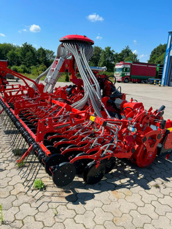 KUHN KUHN HR 6040 - BTFR Seed Bar - Venta Front Tank TMR10635